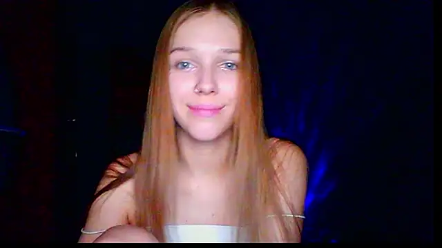 Snapshot of mari_martin chatting on 23, 11, 2025 mari martin online show from 23, 11, 2025