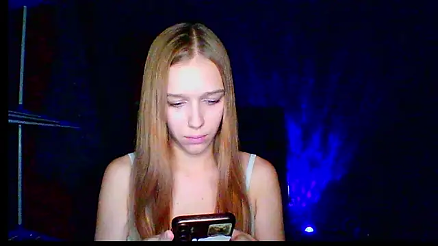 Snapshot of mari_martin chatting on 29, 11, 2025 mari martin online show from 29, 11, 2025