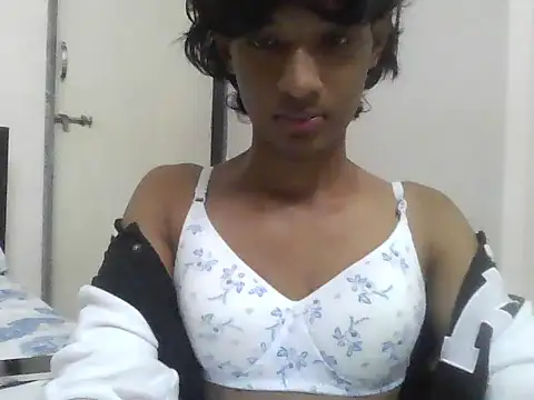 Snapshot of rishuuu_baby chatting on 24, 10, 2025 rishuuu baby online show from 24, 10, 2025