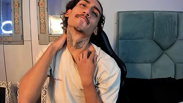 Snapshot of Mr_Strike chatting on 30, 10, 2025 Mr Strike online show from 30, 10, 2025