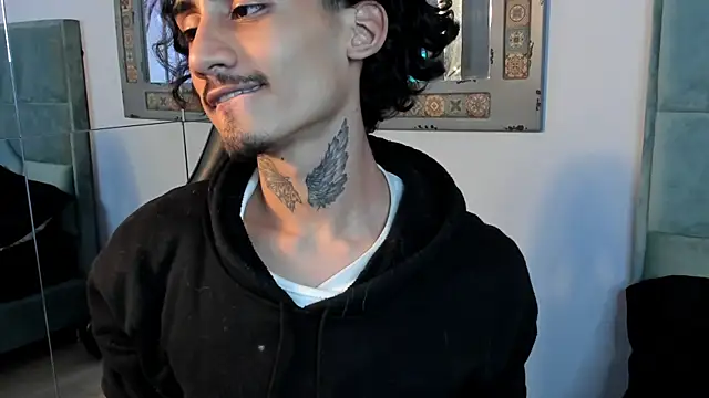 Snapshot of Mr_Strike chatting on 3, 11, 2025 Mr Strike online show from 3, 11, 2025