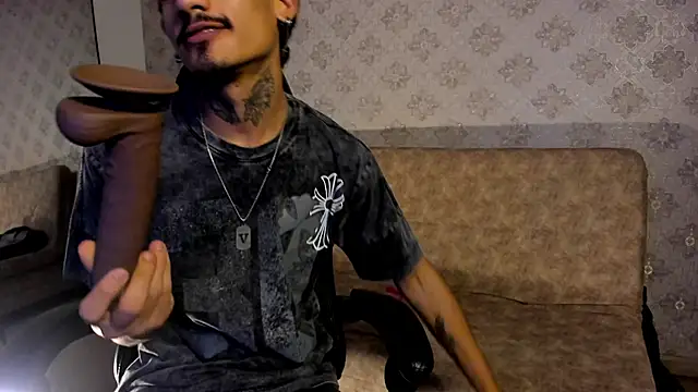 Snapshot of Mr_Strike chatting on 3, 12, 2025 Mr Strike online show from 3, 12, 2025