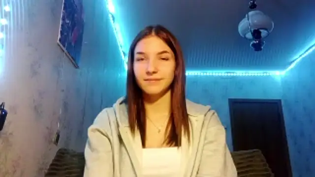 Snapshot of Beauty_miIa chatting on 26, 10, 2025 Beauty miIa online show from 26, 10, 2025