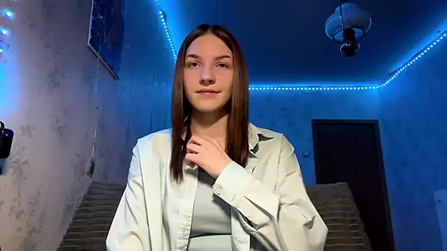 Snapshot of Beauty_miIa chatting on 11, 11, 2025 Beauty miIa online show from 11, 11, 2025