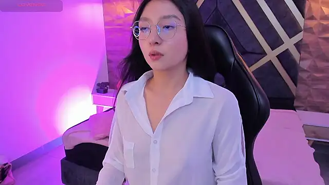 Snapshot of sydney_miller_ chatting on 24, 2, 2026 sydney miller online show from 24, 2, 2026