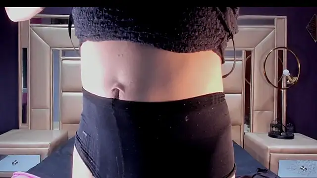 Snapshot of ChloeMendez chatting on 14, 11, 2025 ChloeMendez online show from 14, 11, 2025