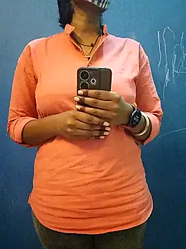 Snapshot of Rinki_hoty chatting on 25, 10, 2025 Rinki hoty online show from 25, 10, 2025