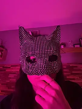  isadora online show from 5, 12, 2025