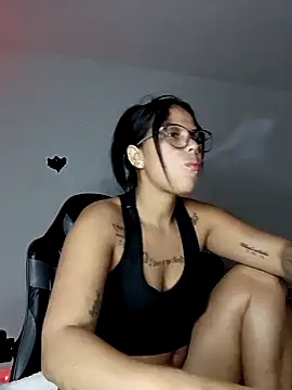 Snapshot of tattyHot95 chatting on 10, 11, 2025 tattyHot95 online show from 10, 11, 2025