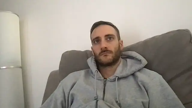 Snapshot of LukaShyGuy chatting on 5, 2, 2026 LukaShyGuy online show from 5, 2, 2026