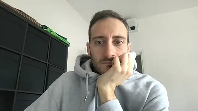 Snapshot of LukaShyGuy chatting on 24, 2, 2026 LukaShyGuy online show from 24, 2, 2026