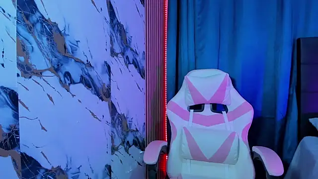 Snapshot of Scarlet_DLuce chatting on 15, 3, 2026 Scarlet DLuce online show from 15, 3, 2026