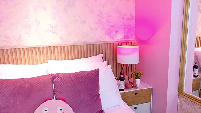 AdelineJhones online show from 11, 1, 2026