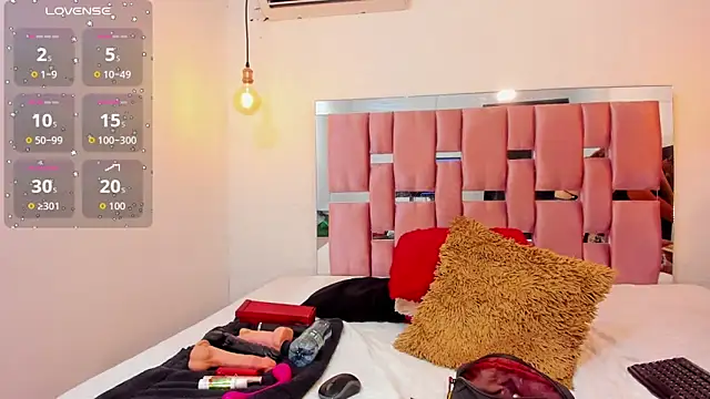 Snapshot of samantaawolf chatting on 15, 11, 2025 samantaawolf online show from 15, 11, 2025