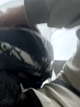 Snapshot of miadaviesx chatting on 15, 11, 2025 miadaviesx online show from 15, 11, 2025