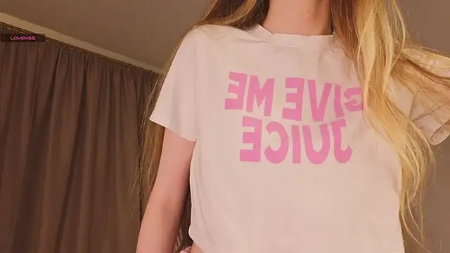 Snapshot of KissyCloud chatting on 26, 10, 2025 KissyCloud online show from 26, 10, 2025