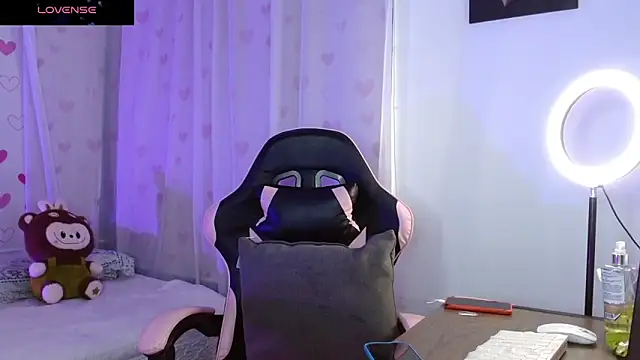 Snapshot of antonella_ed chatting on 3, 3, 2026 antonella ed online show from 3, 3, 2026