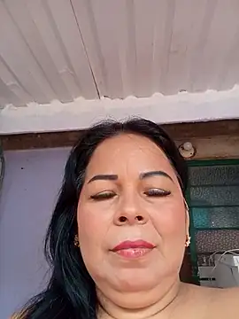 Snapshot of mother2-divorced chatting on 5, 3, 2026 mother2-divorced online show from 5, 3, 2026