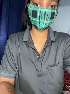 Snapshot of Cute_Marina chatting on 27, 10, 2025 Cute Marina online show from 27, 10, 2025