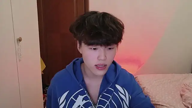 Snapshot of L1kuto chatting on 8, 2, 2026 L1kuto online show from 8, 2, 2026