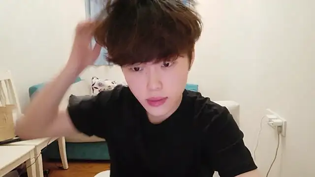 Snapshot of L1kuto chatting on 27, 2, 2026 L1kuto online show from 27, 2, 2026