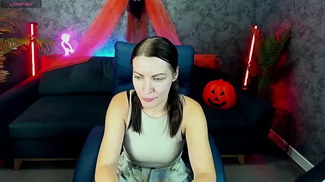 Snapshot of SofieMoons chatting on 1, 11, 2025 SofieMoons online show from 1, 11, 2025