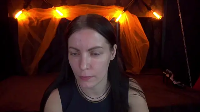 Snapshot of SofieMoons chatting on 3, 11, 2025 SofieMoons online show from 3, 11, 2025