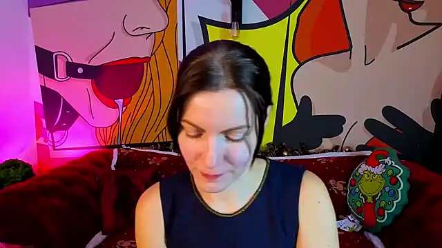 Snapshot of SofieMoons chatting on 16, 12, 2025 SofieMoons online show from 16, 12, 2025