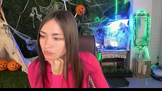 Snapshot of lollyrais chatting on 25, 10, 2025 lollyrais online show from 25, 10, 2025