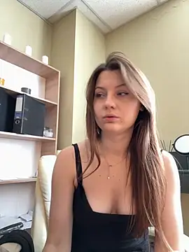 DollyRoma online show from 4, 11, 2025