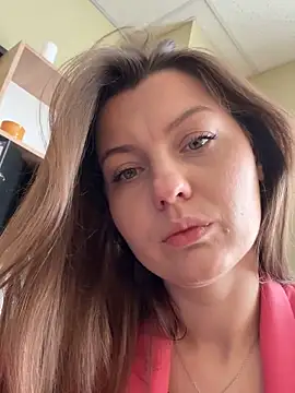 DollyRoma online show from 14, 11, 2025