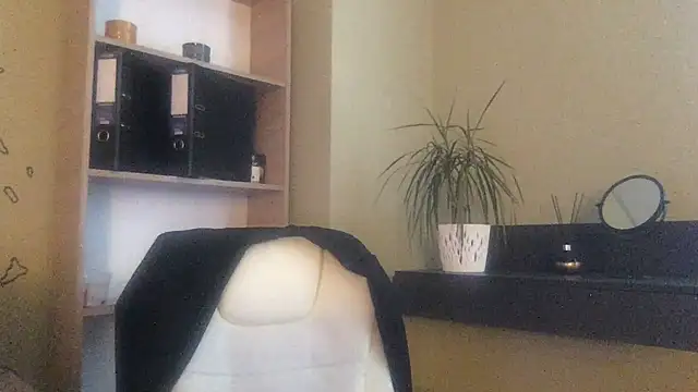 DollyRoma online show from 21, 11, 2025