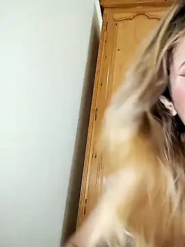 Snapshot of indilasixeey chatting on 26, 10, 2025 indilasixeey online show from 26, 10, 2025