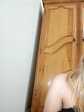 Snapshot of indilasixeey chatting on 22, 11, 2025 indilasixeey online show from 22, 11, 2025