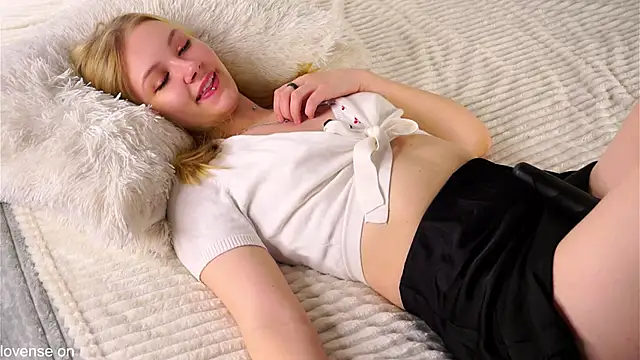 ElissaGlod online show from 5, 11, 2025