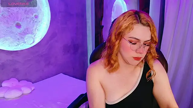 Snapshot of sussiestrawberry chatting on 21, 11, 2025 sussiestrawberry online show from 21, 11, 2025