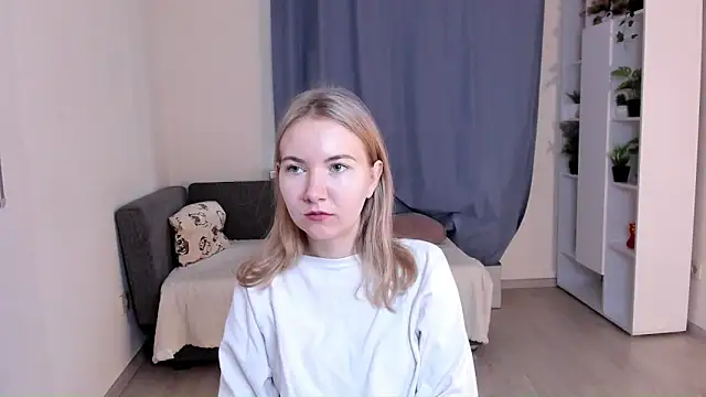 Snapshot of CathyHeximer chatting on 10, 11, 2025 CathyHeximer online show from 10, 11, 2025