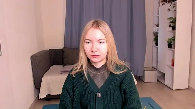 Snapshot of CathyHeximer chatting on 17, 11, 2025 CathyHeximer online show from 17, 11, 2025