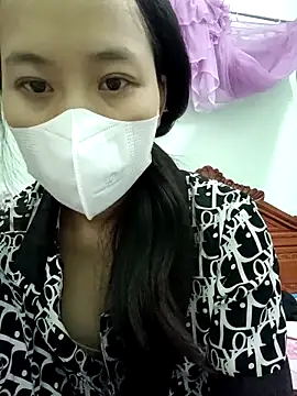 Snapshot of LylyCii69 chatting on 23, 10, 2025 LylyCii69 online show from 23, 10, 2025