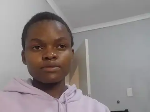 Snapshot of Sweet-PetiteX chatting on 24, 10, 2025 Sweet-PetiteX online show from 24, 10, 2025