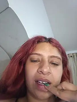 Lunatemptress4 online show from 9, 1, 2026