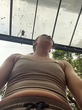 Lia  white online show from 16, 12, 2025