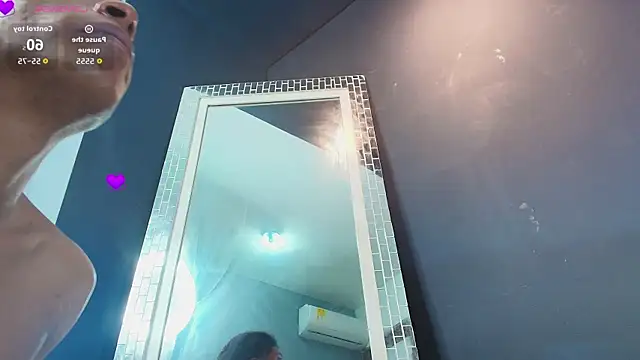 NaomiQueents online show from 28, 11, 2025