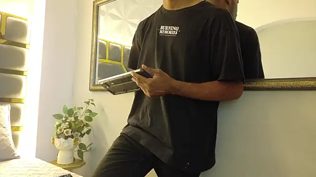 Snapshot of Neytanmalcon chatting on 31, 10, 2025 Neytanmalcon online show from 31, 10, 2025