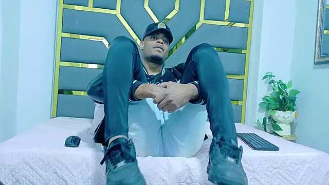 Snapshot of Neytanmalcon chatting on 20, 11, 2025 Neytanmalcon online show from 20, 11, 2025