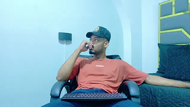 Snapshot of Neytanmalcon chatting on 25, 11, 2025 Neytanmalcon online show from 25, 11, 2025