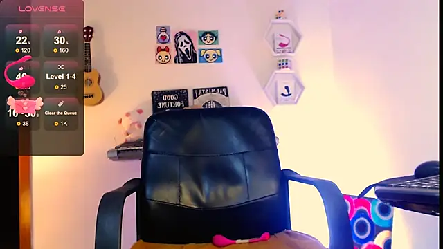 AdelineEsposito online show from 27, 2, 2026