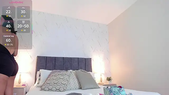 Snapshot of sophie_duval chatting on 7, 11, 2025 sophie duval online show from 7, 11, 2025