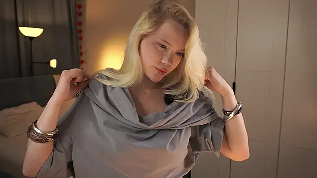 Snapshot of RosalindIsome chatting on 27, 10, 2025 RosalindIsome online show from 27, 10, 2025