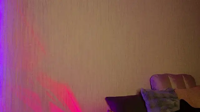 Snapshot of Kess-Edison chatting on 15, 12, 2025 Kess-Edison online show from 15, 12, 2025